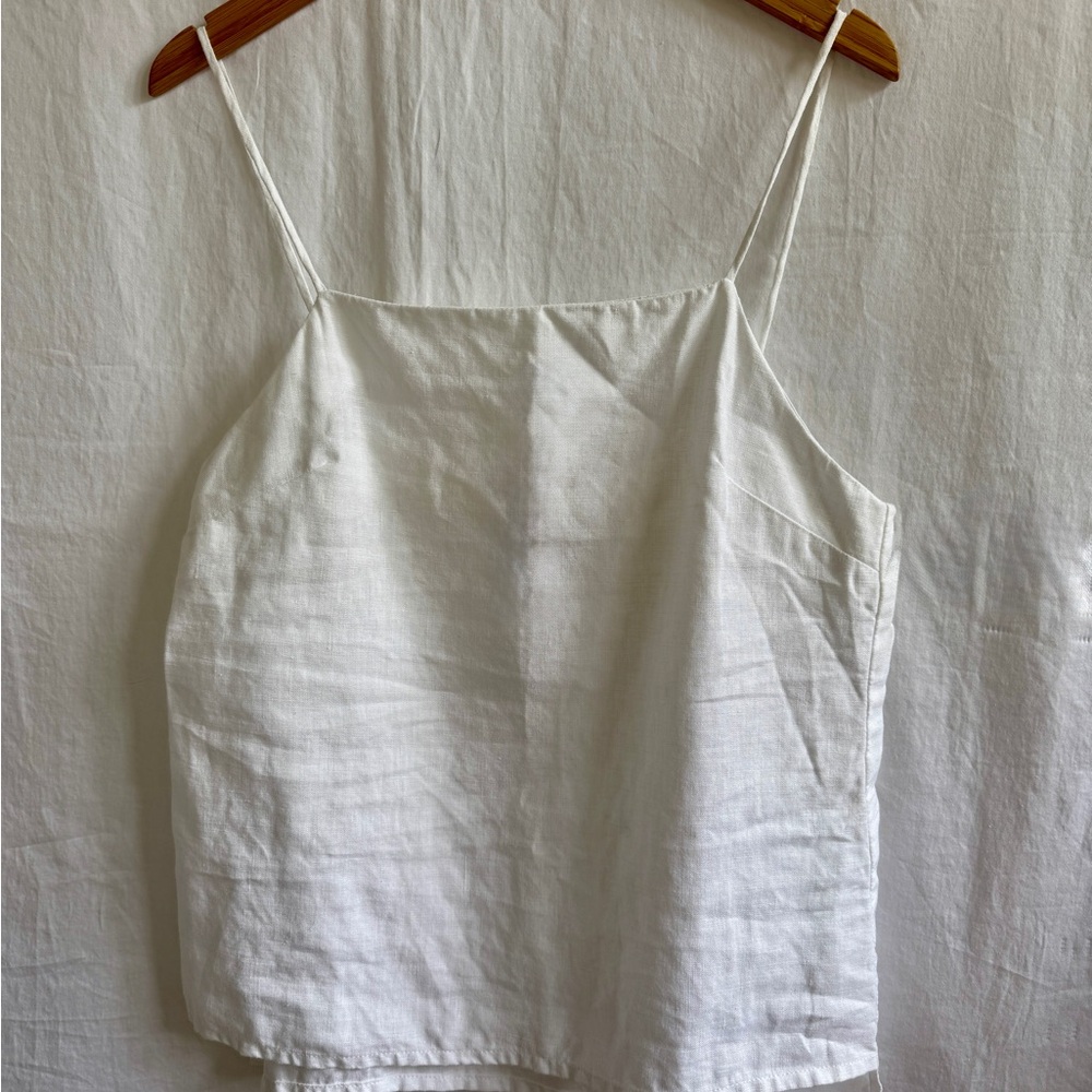 Matin Linen Cami in White - timeless, feminine and perfect for summer